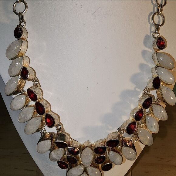 Elegant Silver White and Red Stones Statement Necklace - Picture 2 of 6